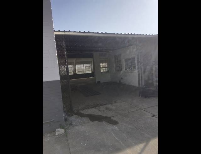 288M² SERVICE STATION TO LET IN BALLITO CENTRAL